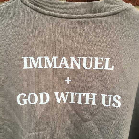 Rue Porter Sweatshirt Large Gray Uncommon Love Immanual + God With Us Graphics - Picture 4 of 10